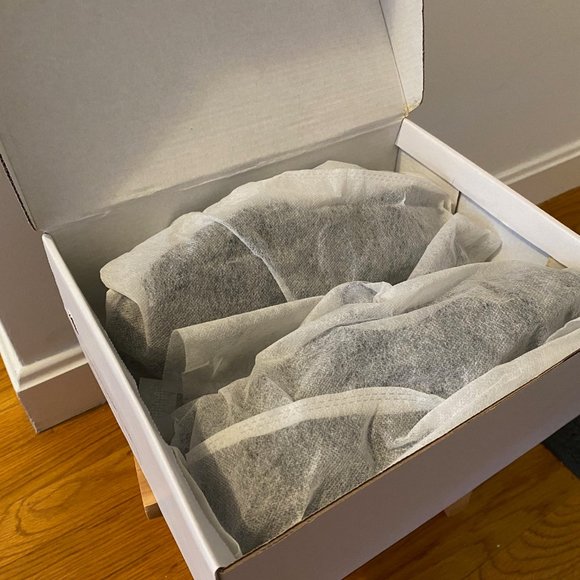 Black faux leather lug sole mary janes with bowtie, new w/box, size 7.5. - Picture 11 of 11